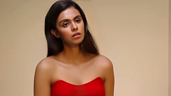 MMS EP1 EP1 PrimeShots Hot Hindi Web Series