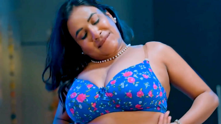 Gharwali EP6 Hulchul Hot Hindi Web Series