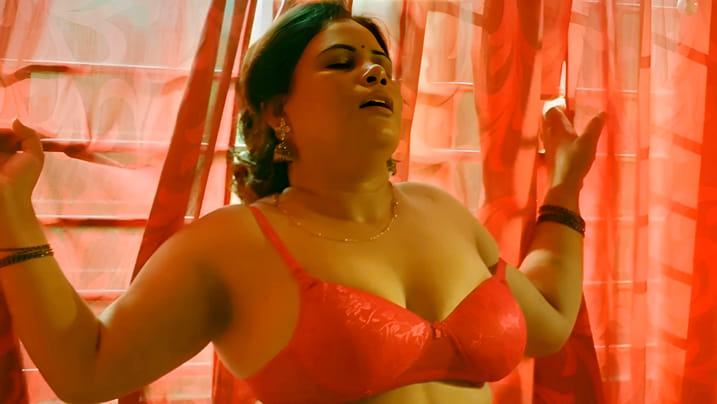 Kundi Mat Khadkao Raja Part 1 EP1 ULLU Hot Hindi Web Series