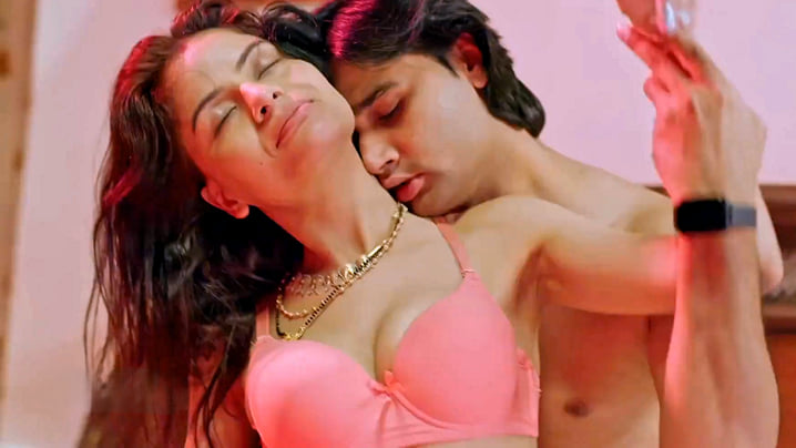 Japani Malish EP4 Funtyy Hot Hindi Web Series